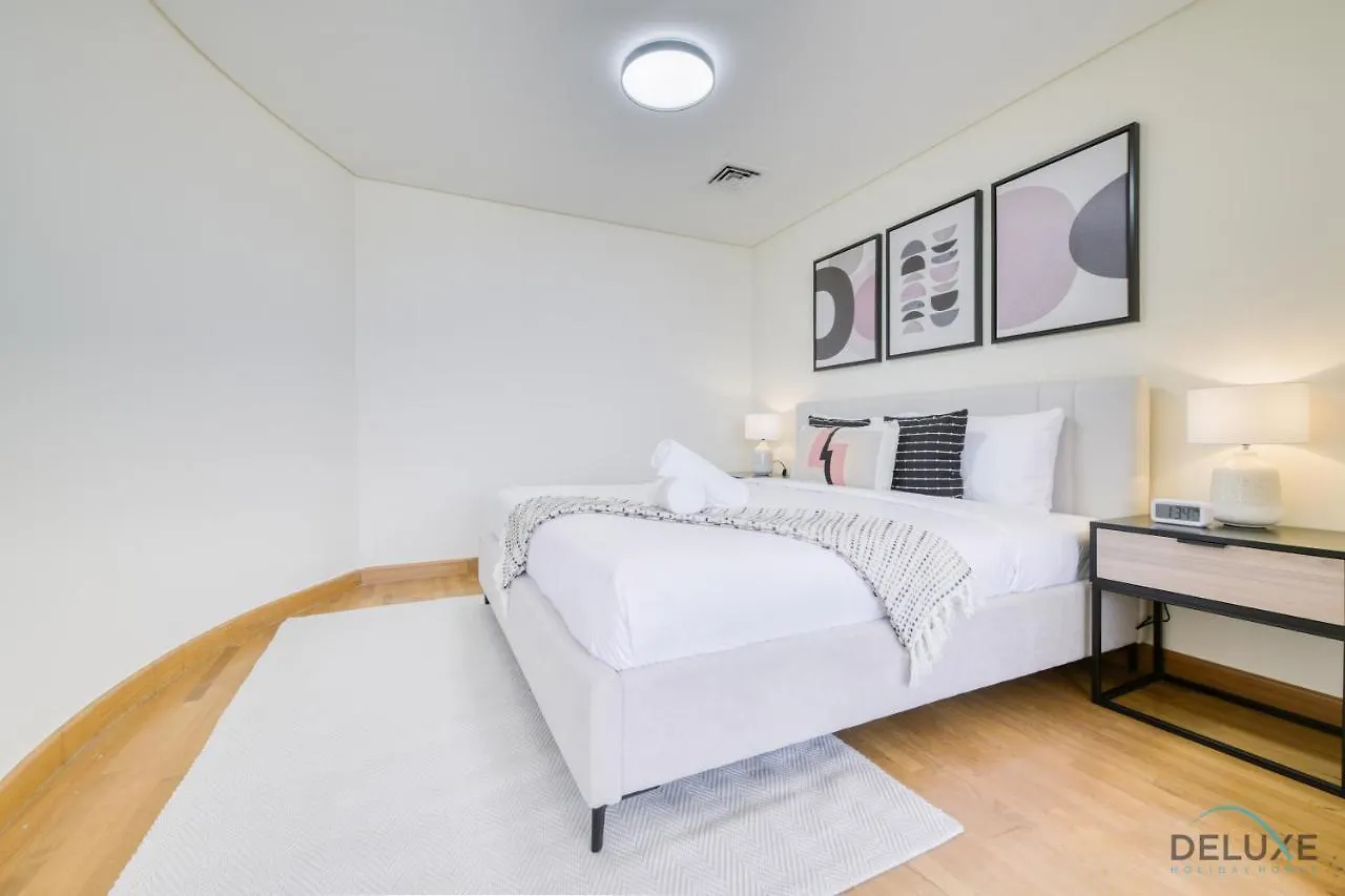 Calm Studio At Sky Gardens Difc By Deluxe Holiday Homes Dubai Apartment